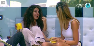 אורן למירי את עושה ספין שקל וחצי והיא התחילה לבכות הוא אמר לי שאני בחורה של שקל וחצי הוא שוביניסט